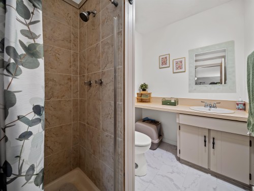 1120 Wallace Court, Coquitlam, BC 