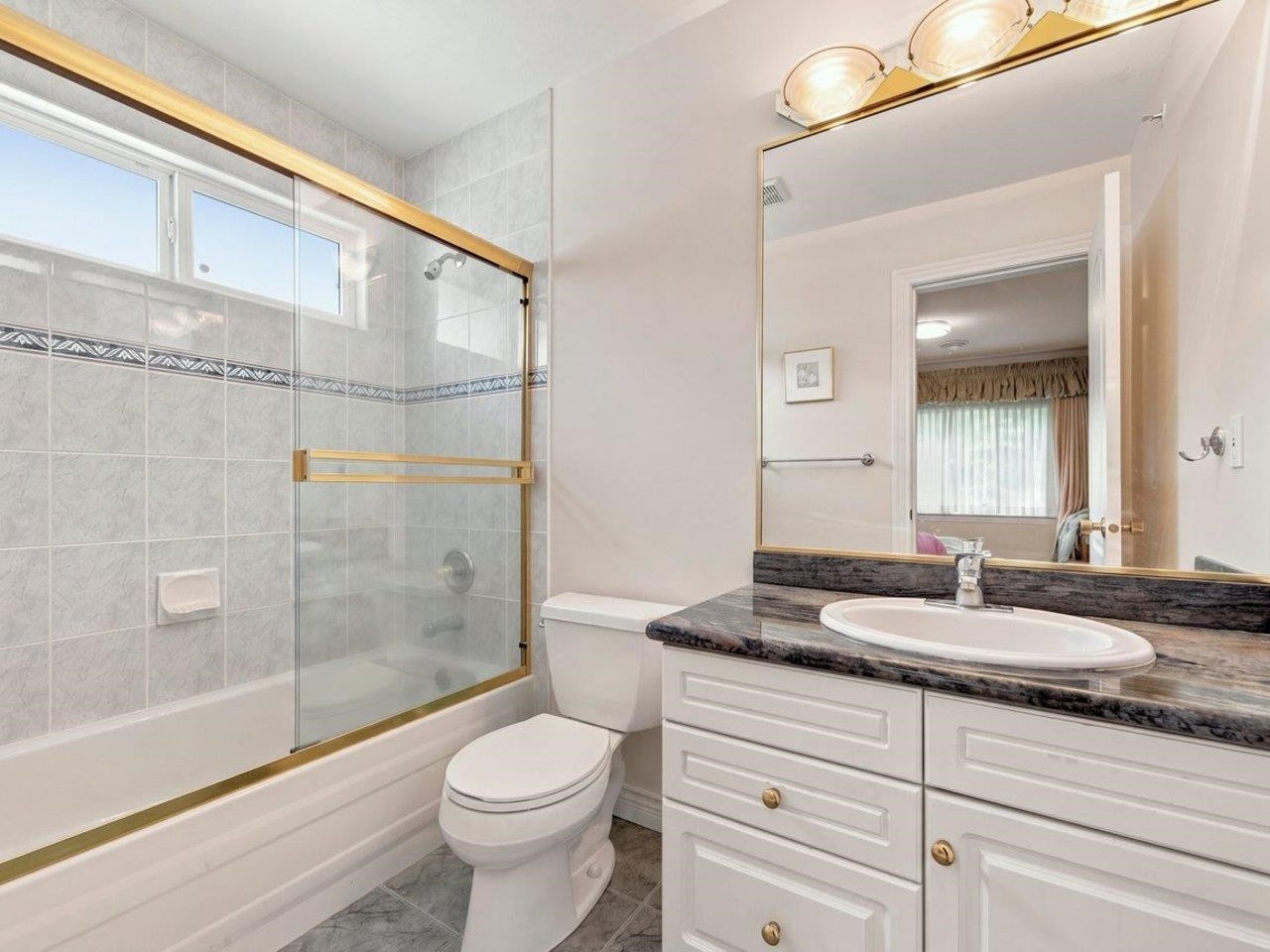 3262 12Th Avenue W, Vancouver, BC