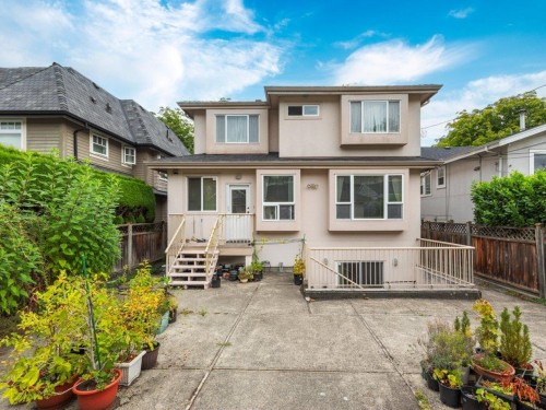 3262 12Th Avenue W, Vancouver, BC 