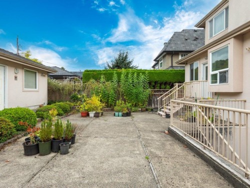 3262 12Th Avenue W, Vancouver, BC 
