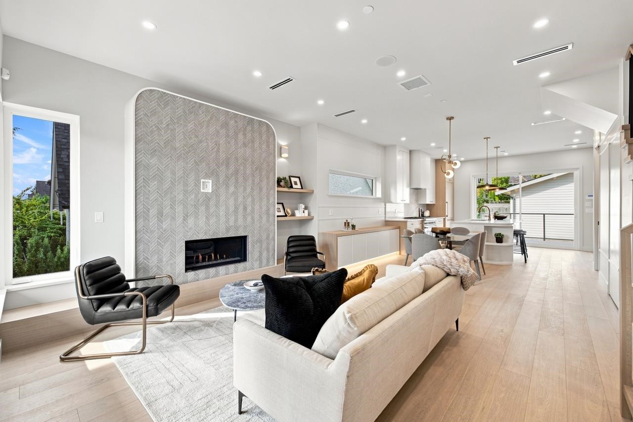 3549 38Th Avenue W, Vancouver, BC