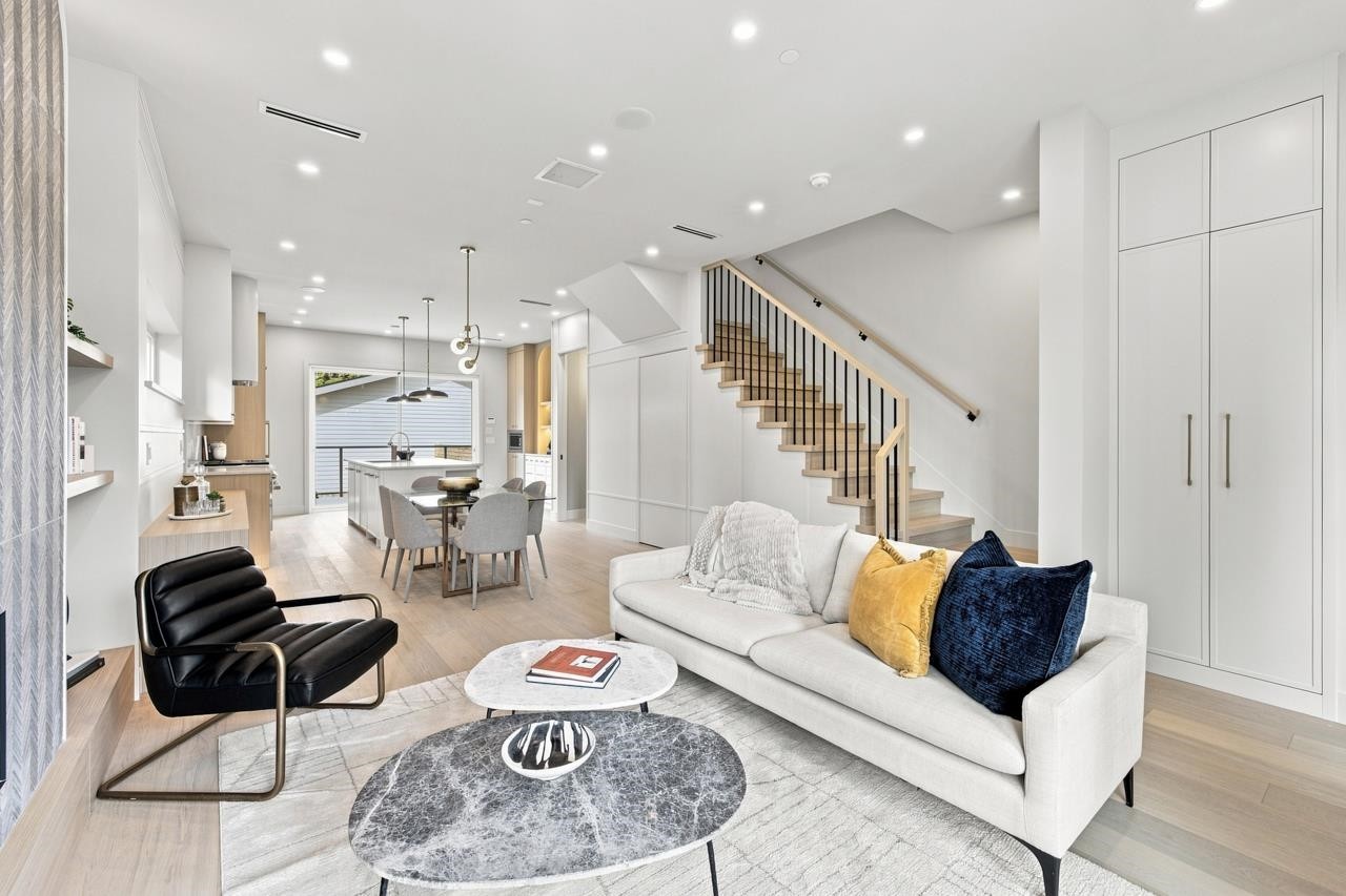 3549 38Th Avenue W, Vancouver, BC