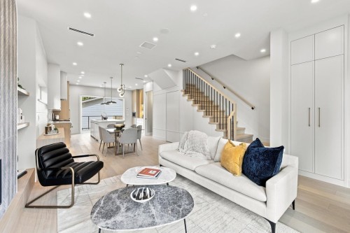 3549 38Th Avenue W, Vancouver, BC 