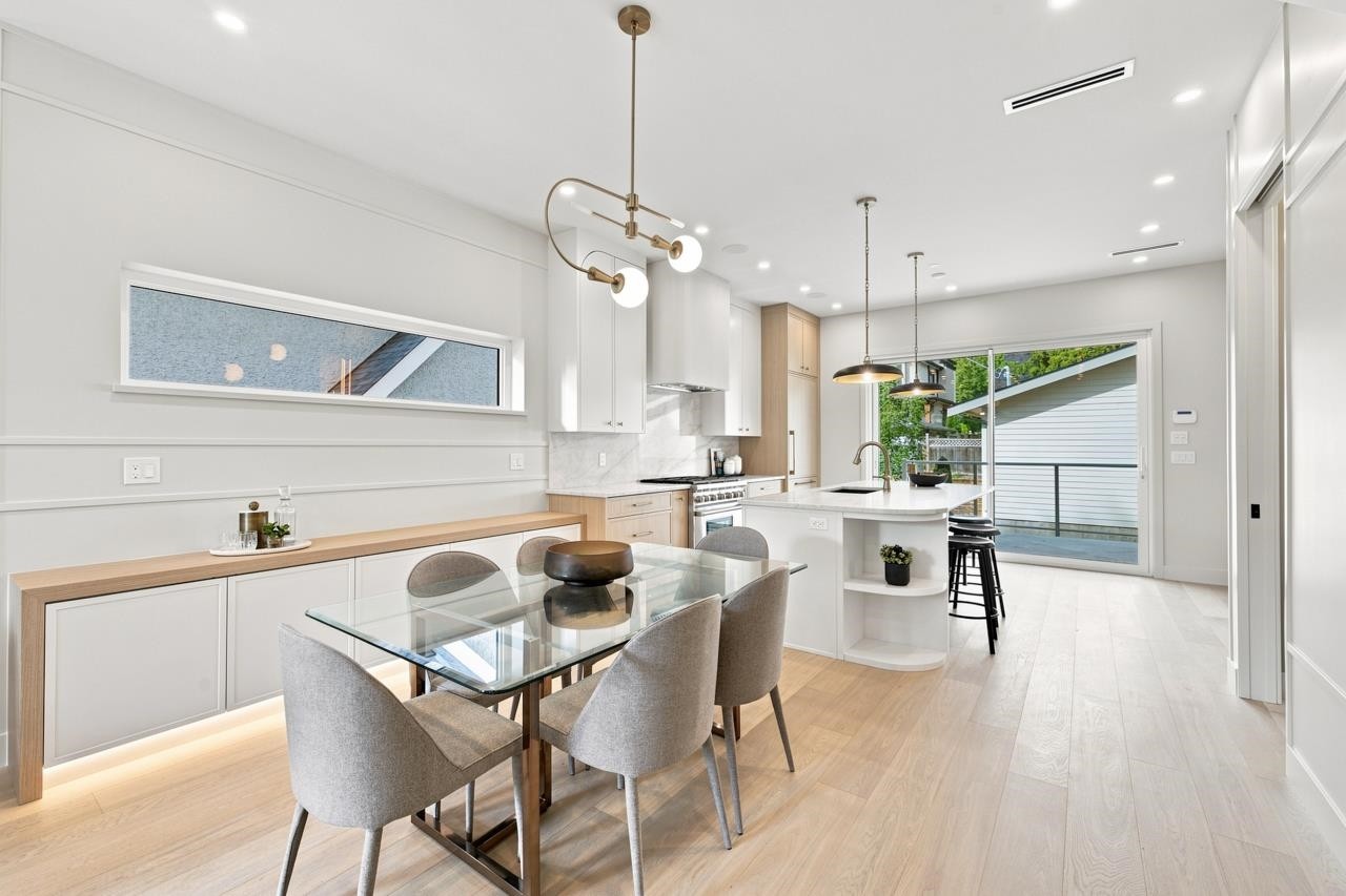 3549 38Th Avenue W, Vancouver, BC