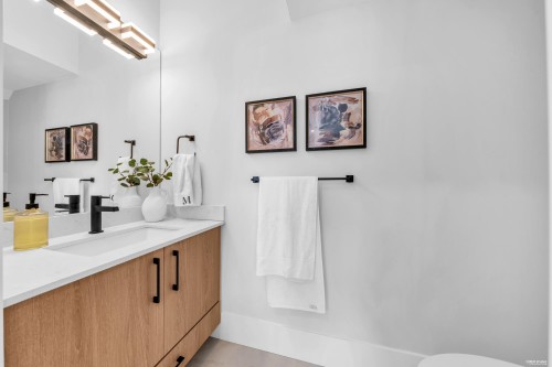 2743 Mcgill Street, Vancouver, BC 