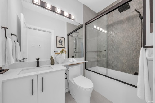 2743 Mcgill Street, Vancouver, BC 