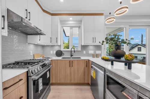 2743 Mcgill Street, Vancouver, BC 