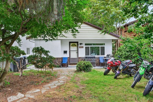 2357 Hawthorne Avenue, Port Coquitlam, BC 