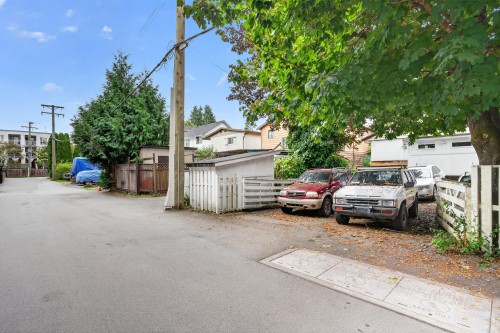 2357 Hawthorne Avenue, Port Coquitlam, BC 