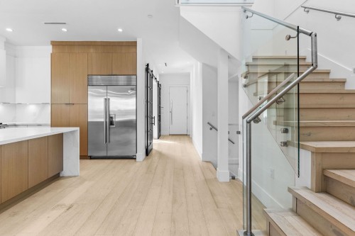 3123 16Th Avenue W, Vancouver, BC 