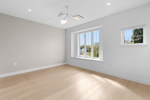 3123 16Th Avenue W, Vancouver, BC 