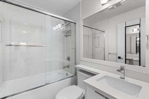 3123 16Th Avenue W, Vancouver, BC 