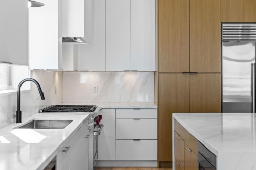 3123 16Th Avenue W, Vancouver, BC 