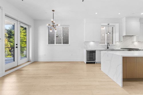 3123 16Th Avenue W, Vancouver, BC 