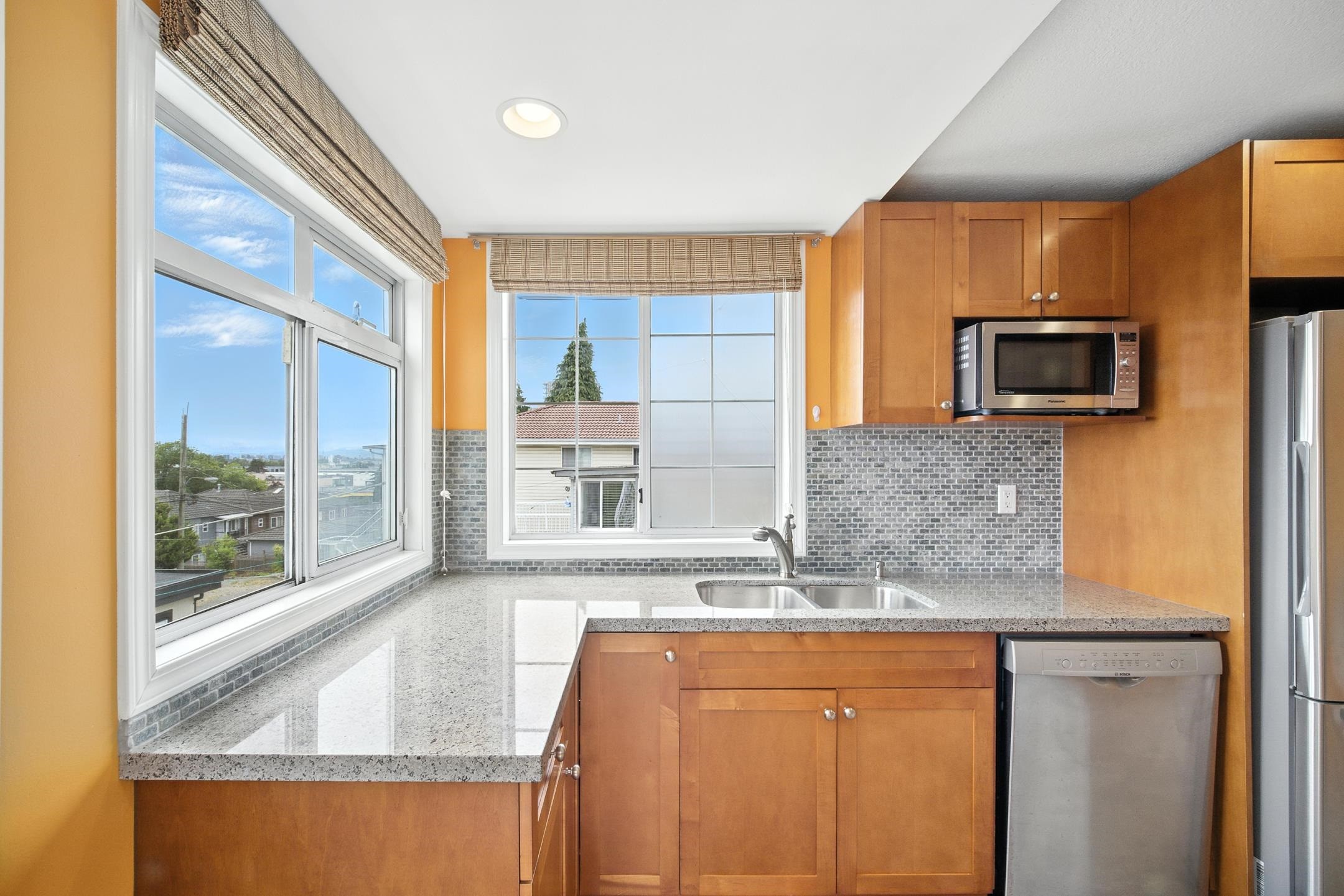 966 64Th Avenue E, Vancouver, BC