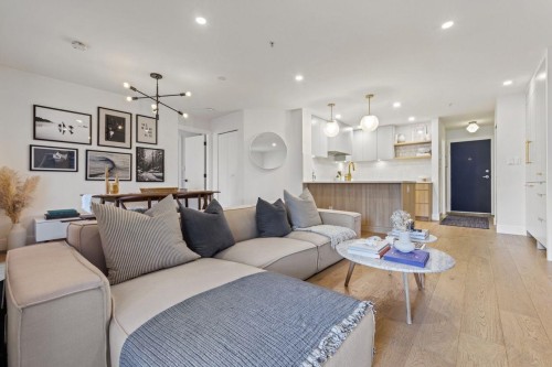 2680 4Th Avenue W, Vancouver, BC 