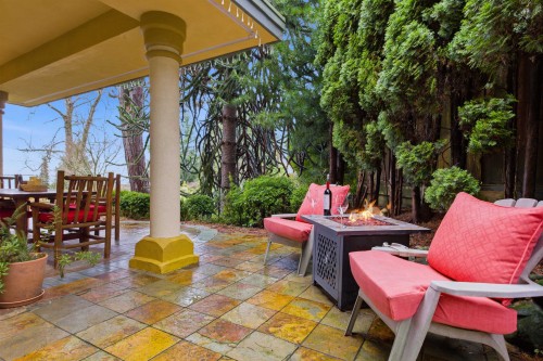 2635 Rosebery Avenue, West Vancouver, BC 