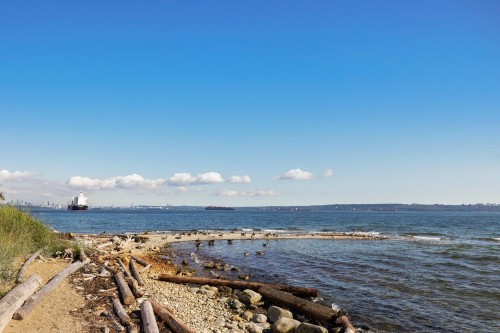 4358 Ross Crescent, West Vancouver, BC 