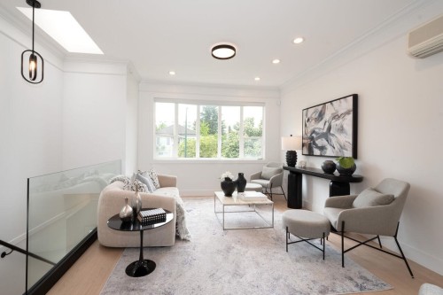 827 32Nd Avenue E, Vancouver, BC 