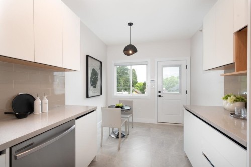 827 32Nd Avenue E, Vancouver, BC 