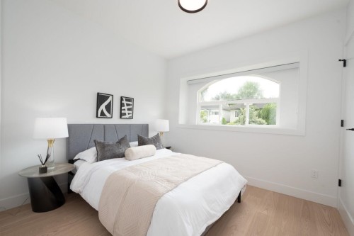 827 32Nd Avenue E, Vancouver, BC 