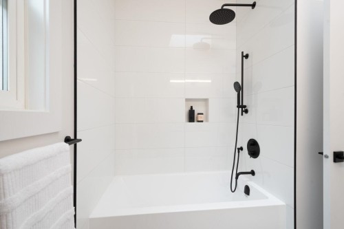 827 32Nd Avenue E, Vancouver, BC 