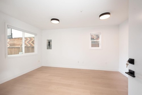 827 32Nd Avenue E, Vancouver, BC 