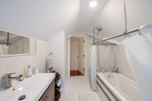 4355 Granville Street, Vancouver, BC 