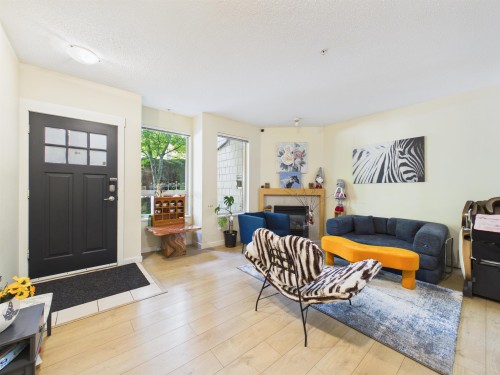 6222 Logan Lane, Vancouver, BC 
