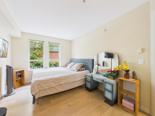 6222 Logan Lane, Vancouver, BC 
