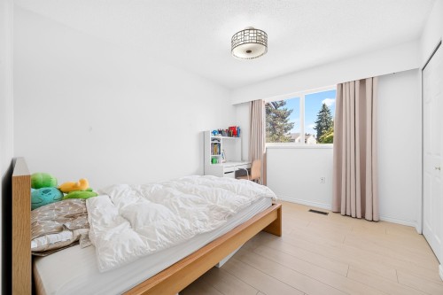 7691 Frobisher Drive, Richmond, BC 