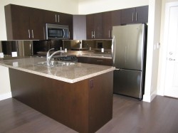 3FL-8400 Anderson Road Richmond, BC V6Y 1S6