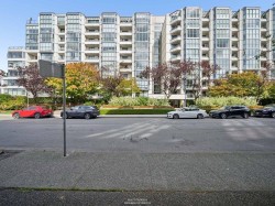 215-456 Moberly Road Vancouver, BC V5Z 4L7