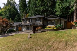 1941 Arborlynn Drive North Vancouver, BC V7J 2V7