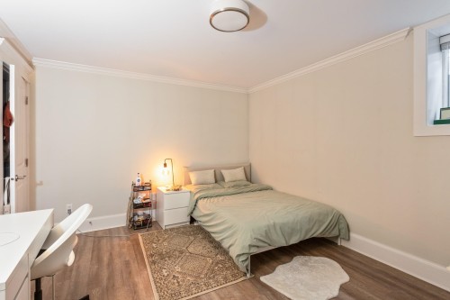 2228 Mahon Avenue, North Vancouver, BC 