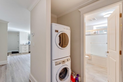 2228 Mahon Avenue, North Vancouver, BC 