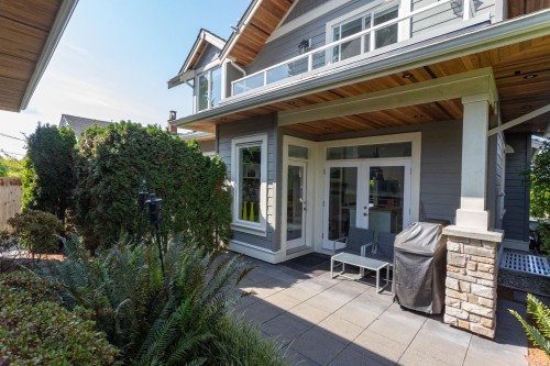 2228 Mahon Avenue, North Vancouver, BC 