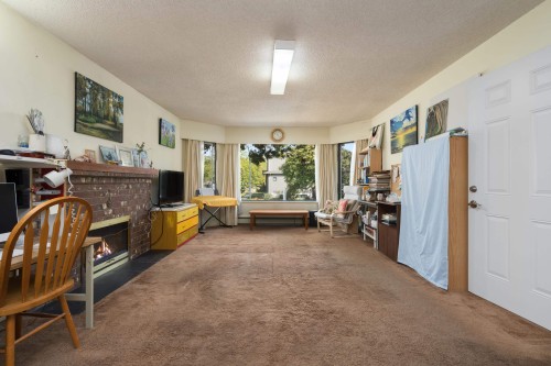 1594 68Th Avenue W, Vancouver, BC 