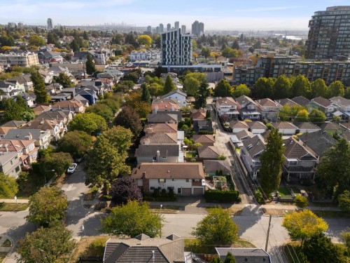 1594 68Th Avenue W, Vancouver, BC 