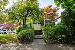 2308 14th Avenue WVancouver, BC V6K 2W3