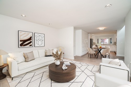 2308 14Th Avenue W, Vancouver, BC 