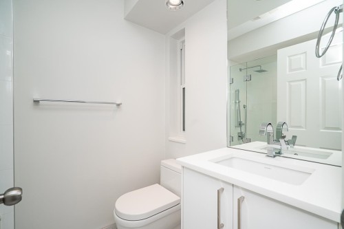 2308 14Th Avenue W, Vancouver, BC 