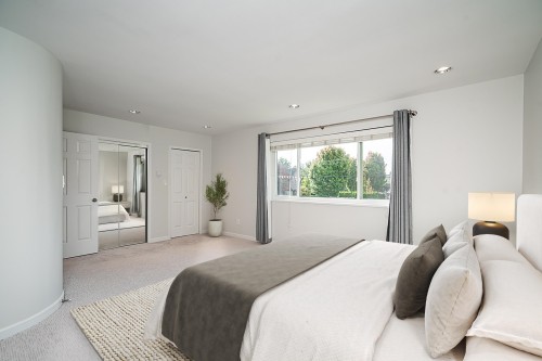 2308 14Th Avenue W, Vancouver, BC 
