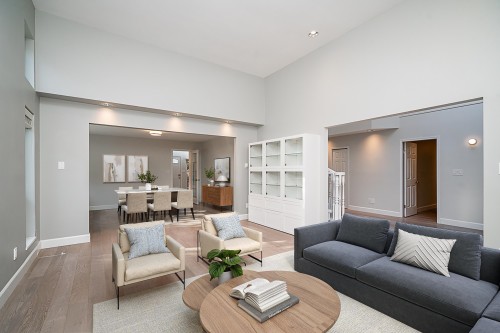 2308 14Th Avenue W, Vancouver, BC 