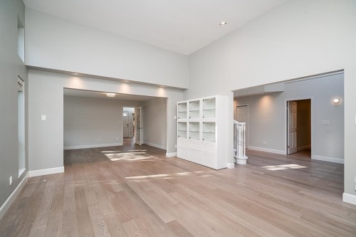 2308 14Th Avenue W, Vancouver, BC 