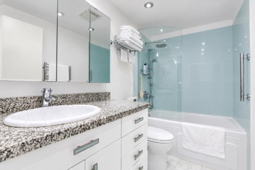 1346 Walnut Street, Vancouver, BC 