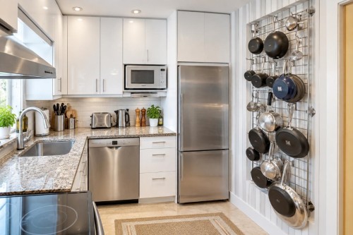 1346 Walnut Street, Vancouver, BC 