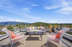 40 Sea Avenue Burnaby, BC V5B 3W6