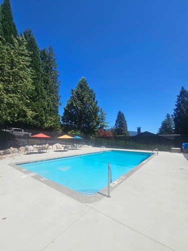 834 Hendecourt Road, North Vancouver, BC 