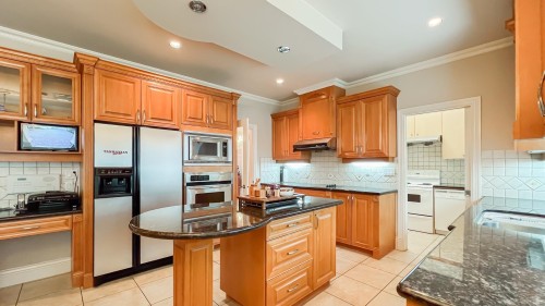 6571 Chatsworth Road, Richmond, BC 